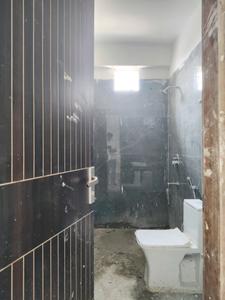 Common Bathroom Image of 1200 Sq.ft 3 BHK Apartment / Flat for sale in Titania Residency , Phi IV Greater Noida for Rs. 7099100