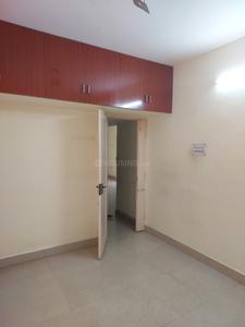 Bedroom Image of 900 Sq.ft 2 BHK Apartment / Flat for rent in Choolaimedu Chennai for Rs. 25000