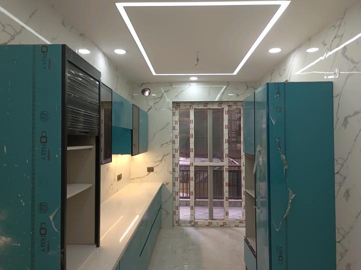 Independent Builder Floor Main Image 1