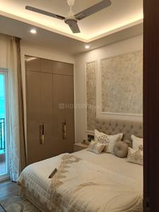 Bedroom Image of 1440 Sq.ft 3 BHK Builder Floor for sale in Mukherjee Nagar New Delhi for Rs. 28500000
