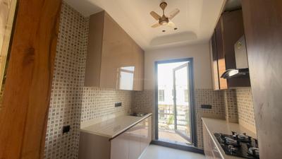 Kitchen Image of 1050 Sq.ft 3 BHK Builder Floor for sale in BPTP Green Oaks Boulevard, Sector 70A Gurgaon for Rs. 18400000