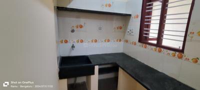 Kitchen Image of 600 Sq.ft 1 BHK Builder Floor for rent in Cox Town Bengaluru for Rs. 10100