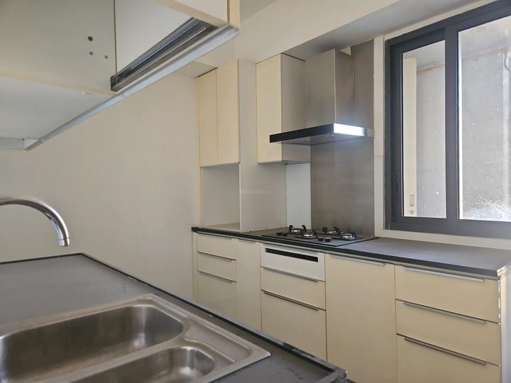 Lodha New Cuffe Parade Main Image 1