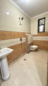 Bathroom Image of 950 Sq.ft 2 BHK Builder Floor for rent in Khirki Extension New Delhi for Rs. 32000