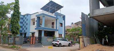 Image of 4500 Sq.ft 4 BHK Independent House for sale in Maninagar, Ahmedabad for Rs. 45000000