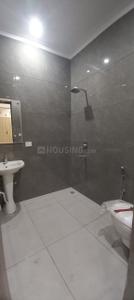 Bathroom Image of 1305 Sq.ft 3 BHK Apartment / Flat for sale in Kharar Mohali for Rs. 6600000