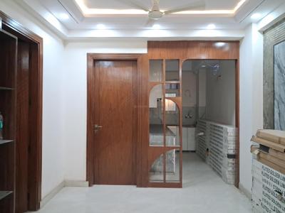 Living Room Image of 1050 Sq.ft 2 BHK Apartment / Flat for sale in Sector 73 Noida for Rs. 3600000