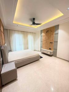 Bedroom Image of 2100 Sq.ft 4 BHK Builder Floor for rent in Freedom Fighters Enclave New Delhi for Rs. 85000