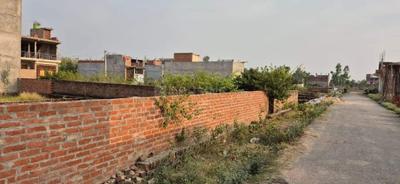 Sankat mochan ke piche More Images 2