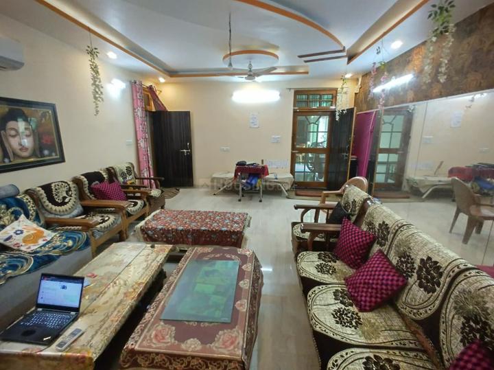 Bargawan, LDA Colony Hall 1