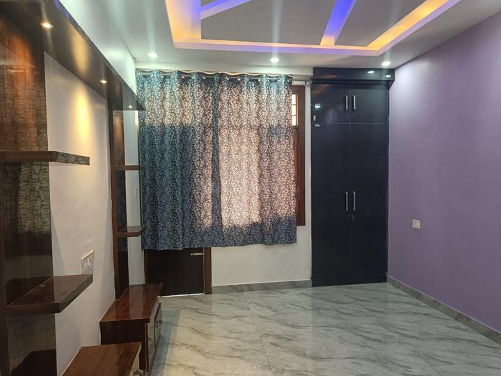 Canal Road Bedroom 1