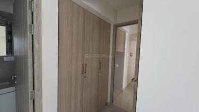 Bedroom Image of 780 Sq.ft 1.5 BHK Apartment / Flat for rent in Keystone Rustomjee Cleon, Bandra East Mumbai for Rs. 86000