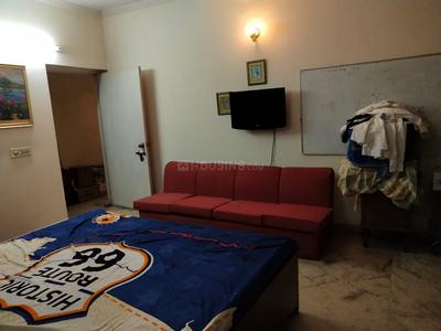 Bedroom Image of 1200 Sq.ft 1 BHK Builder Floor for rent in Panchsheel Park New Delhi for Rs. 50000