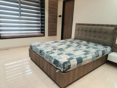 Bedroom Image of 1600 Sq.ft 4 BHK Apartment / Flat for rent in Karia Konark Campus, Viman Nagar Pune for Rs. 125000
