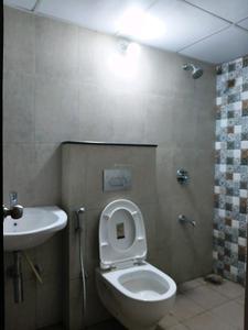 Common Bathroom Image of 1215 Sq.ft 2.5 BHK Apartment / Flat for sale in Shapoorji Pallonji Vanaha, Bavdhan Pune for Rs. 9899999