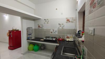 Kitchen Image of 800 Sq.ft 2 BHK Builder Floor for rent in Iyyappanthangal Chennai for Rs. 16500
