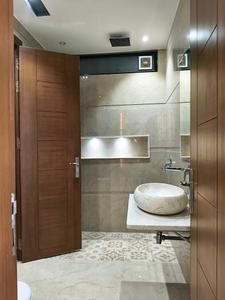 Common Bathroom Image of 2700 Sq.ft 4 BHK Builder Floor for sale in Paramount Luxury Floors Sushant Lok 3, Sector 57 Gurgaon for Rs. 35000000