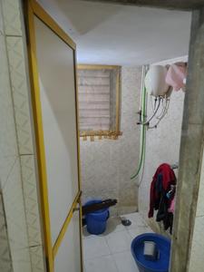 Bathroom Image of 510 Sq.ft 1 BHK Apartment / Flat for rent in Vasai West Vasai for Rs. 15000