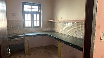 Kitchen Image of 1375 Sq.ft 3 BHK Builder Floor for rent in Triveni Nagar Lucknow for Rs. 15000