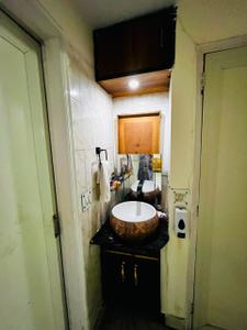 Bathroom Image of 1100 Sq.ft 2 BHK Apartment / Flat for sale in Unitech The Residences, Sector 33 Gurgaon for Rs. 16500000