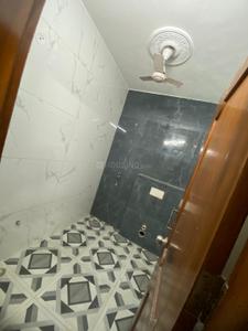 Bathroom Image of 2600 Sq.ft 3 BHK Builder Floor for rent in Gamma II Greater Noida for Rs. 26000