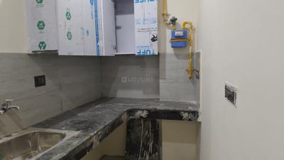 Kitchen Image of 200 Sq.ft 1 RK Builder Floor for rent in Pandav Nagar New Delhi for Rs. 13000