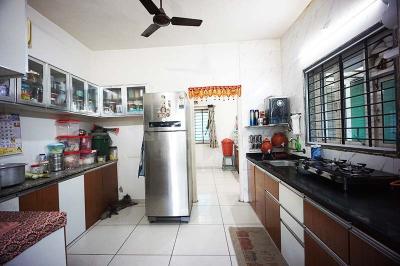 Kitchen Image of 1800 Sq.ft 3 BHK Independent House for sale in Ghuma Ahmedabad for Rs. 18600000