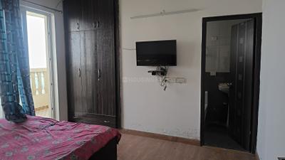 Bedroom Image of 1045 Sq.ft 2 BHK Apartment / Flat for rent in Royal Heritage, Sector 70 Faridabad for Rs. 19000