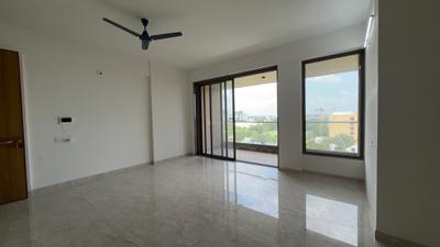Living Room Image of 2580 Sq.ft 3 BHK Apartment / Flat for rent in Vinayak Courtyard , PDPU Road Gandhinagar for Rs. 32000
