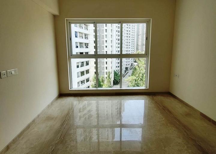 L And T Emerald Isle Main Image 1