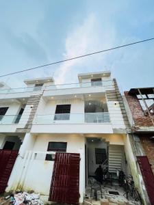 Image of 900 Sq.ft 4 BHK Villa for sale in Jhalwa, Allahabad for Rs. 7700000