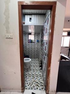 Bathroom Image of 1120 Sq.ft 2 BHK Apartment / Flat for rent in Maria Annex, Sion Mumbai for Rs. 45000