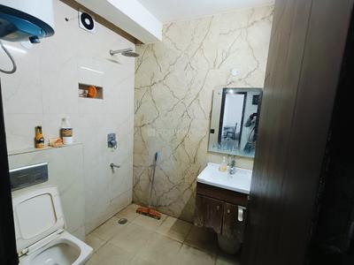 Bathroom Image of Suri Homes in South Extension II, New Delhi
