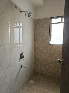 Common Bathroom One Image of 650 Sq.ft 1.5 BHK Apartment / Flat for sale in VTP Purvanchal, Kesnand Pune for Rs. 3700000