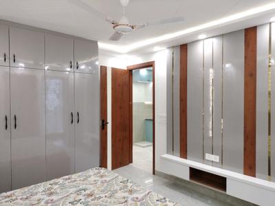 Bedroom Image of 1400 Sq.ft 4 BHK Builder Floor for sale in Suraj Vihar New Delhi for Rs. 12800000