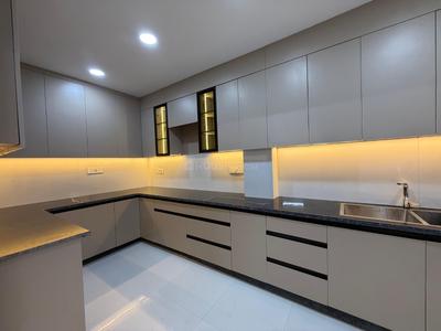 Kitchen Image of 1200 Sq.ft 2 BHK Builder Floor for sale in Uppal Southend, Sector 49 Gurgaon for Rs. 16000000