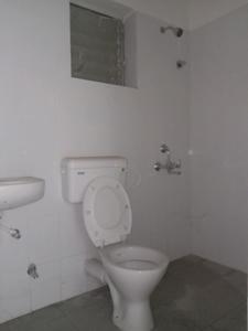 Common Bathroom Image of 910 Sq.ft 3 BHK Apartment / Flat for sale in Shapoorji Pallonji Shukhobrishti Spandan Phase 9 , New Town Kolkata for Rs. 5400000
