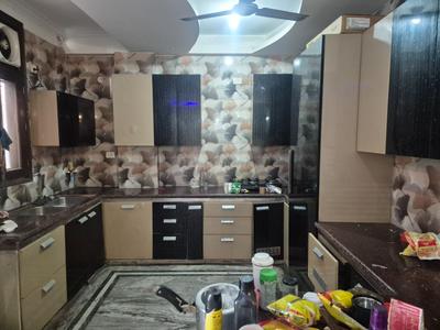 Kitchen Image of 2400 Sq.ft 3 BHK Duplex for rent in Sector 40 Noida for Rs. 41000