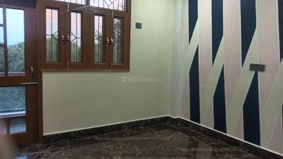 Living Room Image of 909 Sq.ft 3 BHK Builder Floor for rent in Aya Nagar New Delhi for Rs. 16000