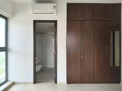Bedroom Image of 890 Sq.ft 2 BHK Apartment / Flat for rent in Vaibhav Queens Park, Chembur Mumbai for Rs. 80000