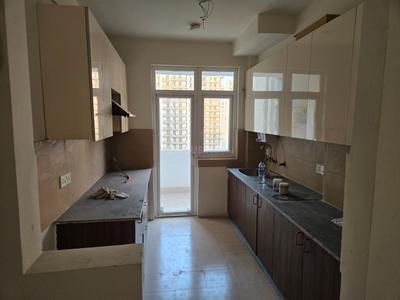 Kitchen Image of 1550 Sq.ft 3 BHK Apartment / Flat for sale in Amrapali Heartbeat City, Sector 107 Noida for Rs. 16500000