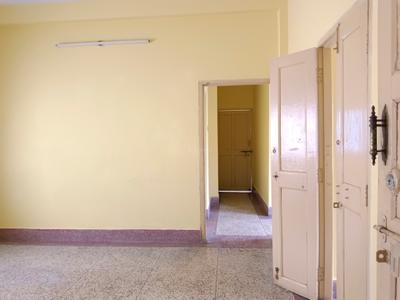 Bedroom Image of 800 Sq.ft 2 BHK Builder Floor for rent in Jodhpur Park Kolkata for Rs. 13000