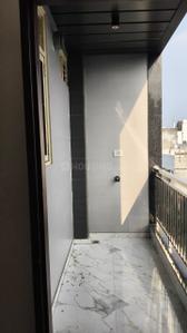 Balcony Image of 800 Sq.ft 3 BHK Builder Floor for rent in Uttam Nagar New Delhi for Rs. 18004