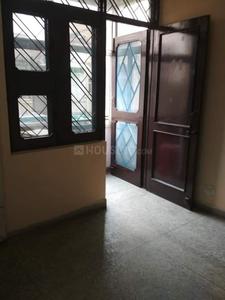 Bedroom Image of 1300 Sq.ft 3 BHK Apartment / Flat for rent in Patparganj New Delhi for Rs. 45000