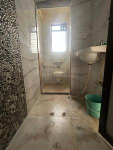 Bathroom Image of 575 Sq.ft 1 BHK Apartment / Flat for sale in Chaitanya Om Rajlaxmi CHS, Pakhadi Thane for Rs. 6800000