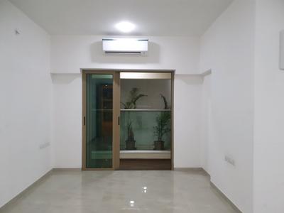 Living Room Image of 750 Sq.ft 2 BHK Apartment / Flat for sale in Sheth VASANTOASIS BLOSSOM BLDG 20 WING A AND WING B, Andheri East Mumbai for Rs. 24500000