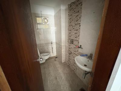 Bathroom Image of 1200 Sq.ft 3 BHK Apartment / Flat for rent in Argora Ranchi for Rs. 14999