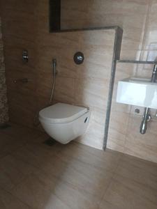 Common Bathroom Image of 950 Sq.ft 2 BHK Apartment / Flat for sale in Amanora Gold Towers, Hadapsar Pune for Rs. 11700000