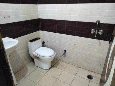 Bathroom Image of 700 Sq.ft 1 BHK Builder Floor for rent in Indirapuram Ghaziabad for Rs. 14500