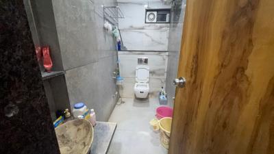 Bathroom Image of 1000 Sq.ft 1 BHK Independent House for rent in Mahalakshmi Nagar Indore for Rs. 22000
